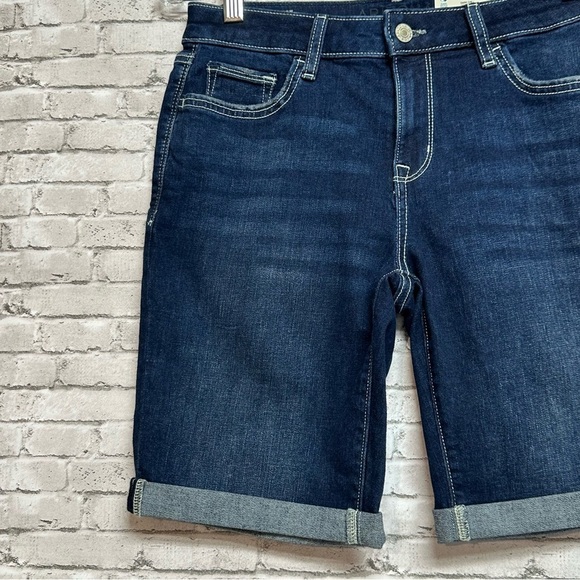 Arizona Jeans Co. Womens Size 5 Jean Bermuda Shorts Mid Rise Cuffed NEW - Picture 3 of 11